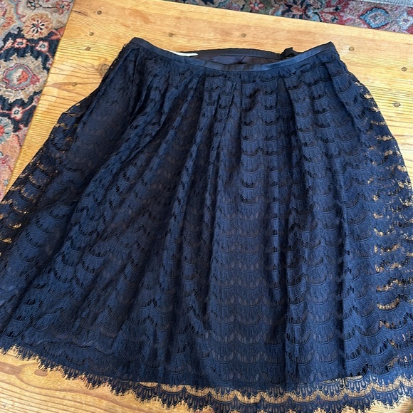Trina Turk Los Angeles Black Lace Black Lace Overlay Lined skirt - Picture 1 of 14
